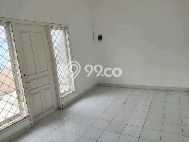 Area Ramai! Ruko Dijual di Waru untuk Bisnis Luas Bangunan 125m2 Area Ramai! Ruko Dijual di Waru untuk Bisnis Luas Bangunan 125m2