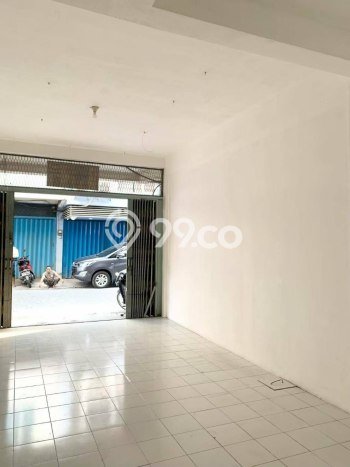 FOR RENT! Ruko di Surabaya Kota Cocok untuk Bisnis 180m2 FOR RENT! Ruko di Surabaya Kota Cocok untuk Bisnis 180m2