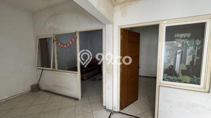 Rumah Modern Cantik 5 Kamar Siap Huni di Simokerto Rumah Modern Cantik 5 Kamar Siap Huni di Simokerto