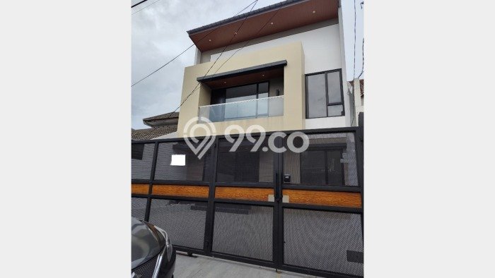Siap Huni Rumah Mewah 4 Kamar di BSD Dekat ke Mana Pun Siap Huni Rumah Mewah 4 Kamar di BSD Dekat ke Mana Pun