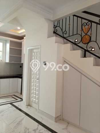 Hot Offer Hunian Mewah Ideal dan Luas di Jagakarsa, Jakarta Selatan Hot Offer Hunian Mewah Ideal dan Luas di Jagakarsa, Jakarta Selatan