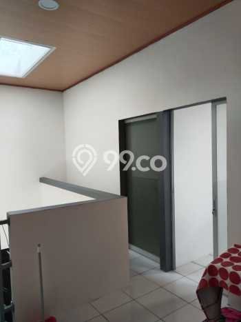Dijual Rumah 4 Kamar Lokasi Ideal Bagus dan Strategis di Cipondoh Dijual Rumah 4 Kamar Lokasi Ideal Bagus dan Strategis di Cipondoh
