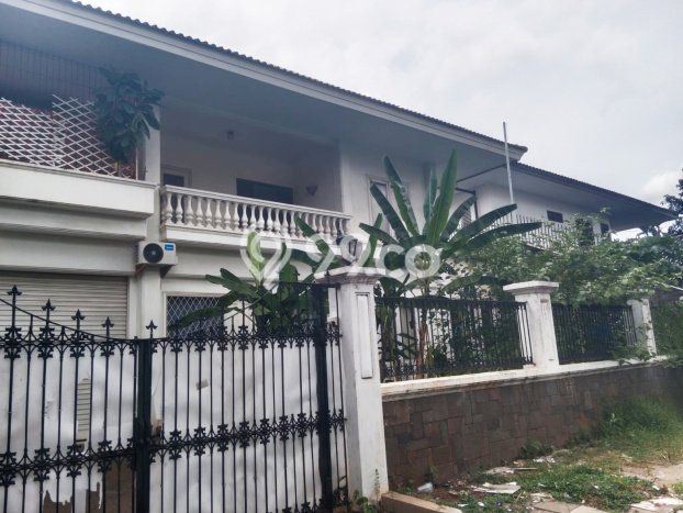 Ready to Use! Luxury House LT 459m2 Desain Modern di Permata Hijau Ready to Use! Luxury House LT 459m2 Desain Modern di Permata Hijau
