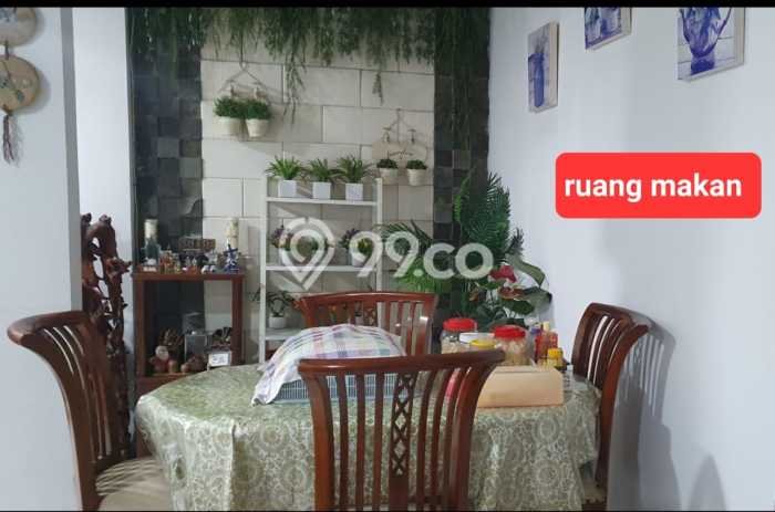 Rumah Elit Modern Tanpa Renovasi di Meruya Jakarta Barat Rumah Elit Modern Tanpa Renovasi di Meruya Jakarta Barat