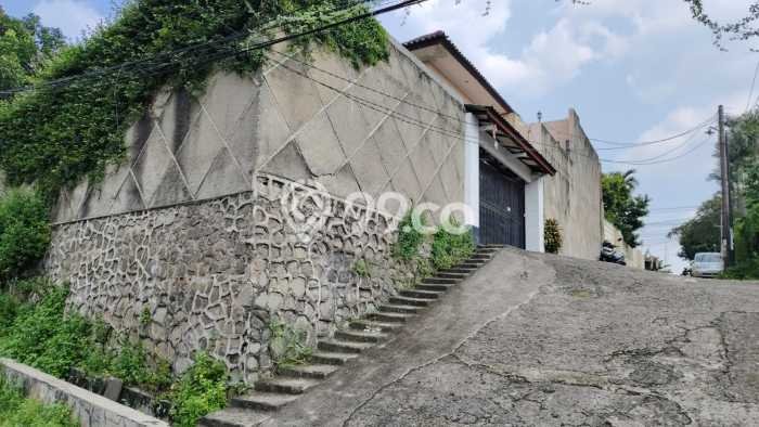 Hunian Mewah Dijual LT 660m2 di Larangan, Tangerang Hunian Mewah Dijual LT 660m2 di Larangan, Tangerang