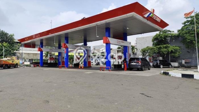 Area Ramai! Komersial Dijual di Pamulang untuk Bisnis Luas Bangunan 700m2 Area Ramai! Komersial Dijual di Pamulang untuk Bisnis Luas Bangunan 700m2