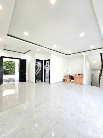 Ready to Use! Luxury House LT 229m2 Desain Modern di Sektor 7-Bintaro Ready to Use! Luxury House LT 229m2 Desain Modern di Sektor 7-Bintaro