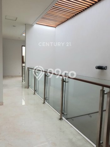 Rumah Elit Modern Siap Huni di Ampera Jakarta Selatan Rumah Elit Modern Siap Huni di Ampera Jakarta Selatan