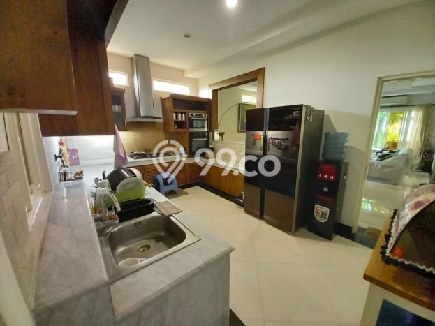 Rumah Luxury Modern Tanpa Renovasi di Citraland Surabaya Rumah Luxury Modern Tanpa Renovasi di Citraland Surabaya