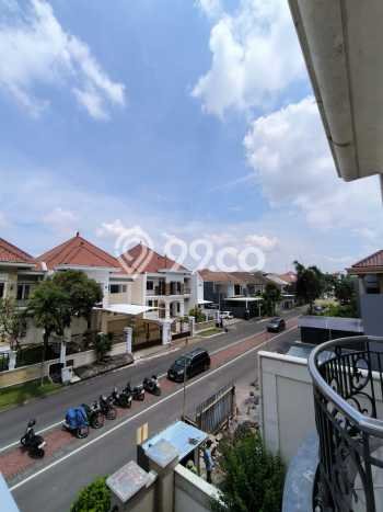 Rumah Mewah LB 550m2 Siap Huni Desain Elegan di Citraland, Surabaya Rumah Mewah LB 550m2 Siap Huni Desain Elegan di Citraland, Surabaya