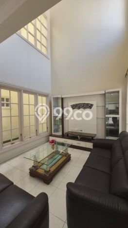 Hunian Mewah LB 260m2 Siap Huni Desain Elegan di Citraland, Surabaya Hunian Mewah LB 260m2 Siap Huni Desain Elegan di Citraland, Surabaya