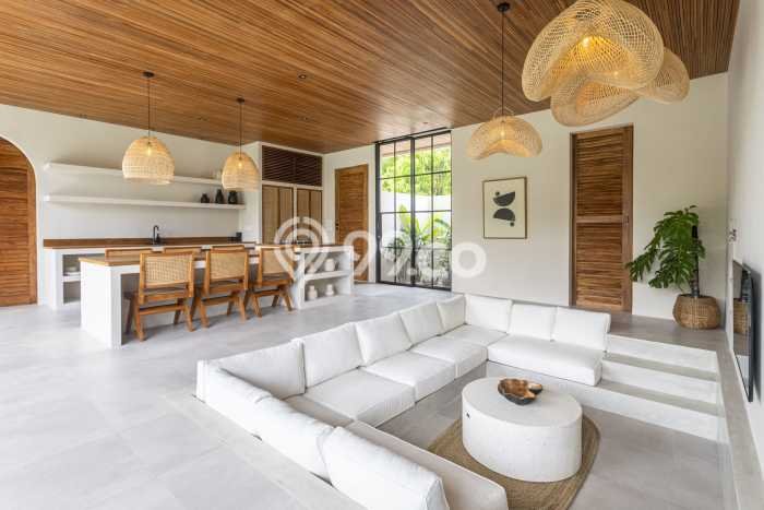 Vila di , Luas 180m2m², Akses Mudah Pusat Kota Vila di , Luas 180m2m², Akses Mudah Pusat Kota