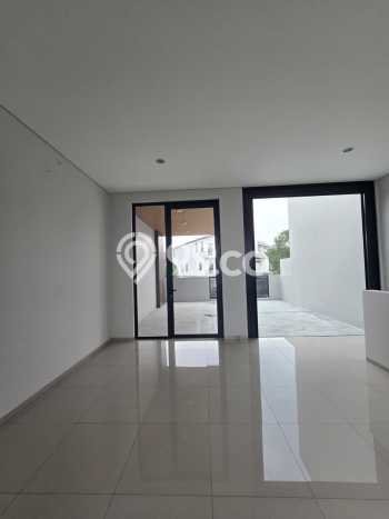 Ruko Dijual di Prime Area Bandung Luas 178m2 Ruko Dijual di Prime Area Bandung Luas 178m2