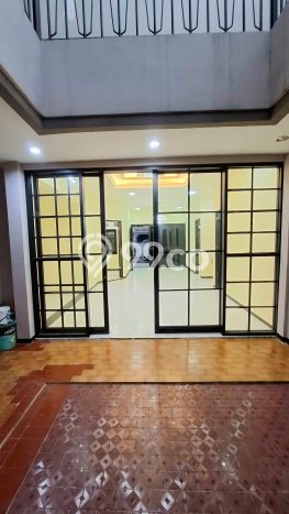 Rumah Bagus Siap Huni Di Rungkut Luas 180m2 Aman Rumah Bagus Siap Huni Di Rungkut Luas 180m2 Aman