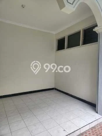 Dijual Hunian Rumah Nyaman 6 Kamar di Kutisari, Surabaya Dijual Hunian Rumah Nyaman 6 Kamar di Kutisari, Surabaya