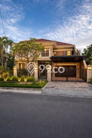 Hunian Eksklusif Dijual LT 400m2 di Wonocolo, Surabaya Hunian Eksklusif Dijual LT 400m2 di Wonocolo, Surabaya