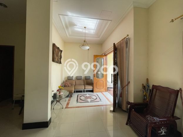 Siap Huni Rumah Mewah 5 Kamar di Manyar Dekat ke Mana Pun Siap Huni Rumah Mewah 5 Kamar di Manyar Dekat ke Mana Pun