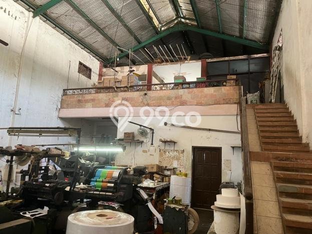 Komersial Disewa di Mulyorejo, Surabaya, LT 220m2 / LB 250m2 Komersial Disewa di Mulyorejo, Surabaya, LT 220m2 / LB 250m2