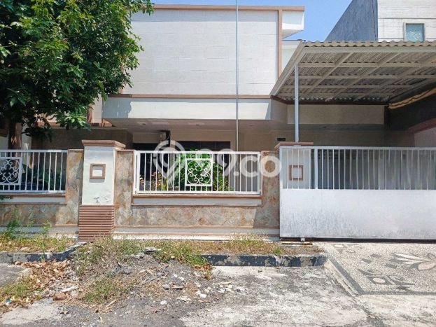 Dijual Rumah Premium dengan Fasilitas Sekitar Lengkap di Dharma Husada, Surabaya Dijual Rumah Premium dengan Fasilitas Sekitar Lengkap di Dharma Husada, Surabaya