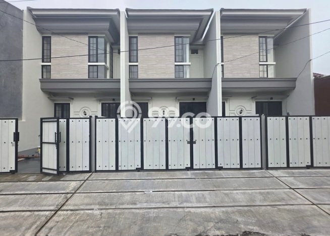For Sale Hunian Rumah Terawat 4 KT di Kedung Baruk, Surabaya For Sale Hunian Rumah Terawat 4 KT di Kedung Baruk, Surabaya