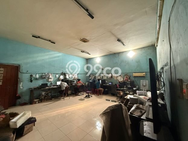 Gudang Dijual di Prime Area Surabaya Luas 750m2 Gudang Dijual di Prime Area Surabaya Luas 750m2