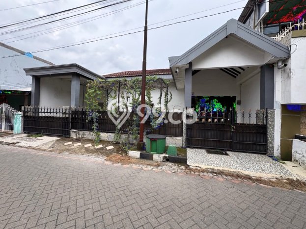 Disewakan Segera Rumah Kondisi Bagus di Kawasan Rungkut, Surabaya Disewakan Segera Rumah Kondisi Bagus di Kawasan Rungkut, Surabaya