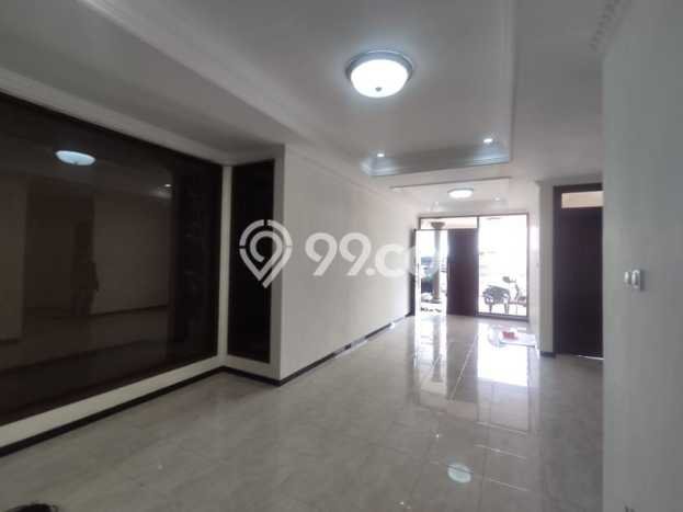Hunian Elit LB 300m2 Siap Pakai Desain Elegan di Kutisari, Surabaya Hunian Elit LB 300m2 Siap Pakai Desain Elegan di Kutisari, Surabaya