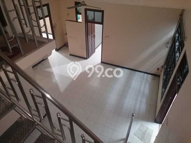 Rumah Cantik Siap Huni Di Rungkut Luas 175m2 Aman Rumah Cantik Siap Huni Di Rungkut Luas 175m2 Aman