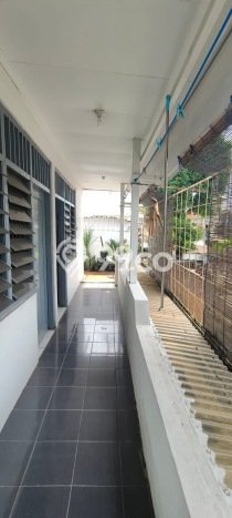 Siap Huni Rumah Mewah 5 Kamar di Wonocolo Dekat ke Mana Pun Siap Huni Rumah Mewah 5 Kamar di Wonocolo Dekat ke Mana Pun