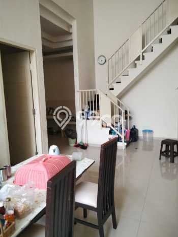 Dijual Cepat Rumah Bagus Siap Huni LB 210m2 di Mulyorejo, Surabaya Dijual Cepat Rumah Bagus Siap Huni LB 210m2 di Mulyorejo, Surabaya