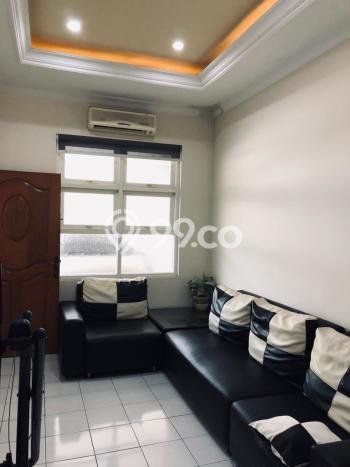 Jual Rumah Strategis Bagus Punya 4 KT di Rungkut Surabaya SHM Jual Rumah Strategis Bagus Punya 4 KT di Rungkut Surabaya SHM