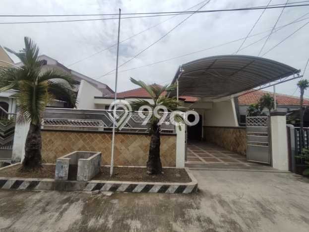 Hunian Elit LB 300m2 Siap Pakai Desain Elegan di Kutisari, Surabaya Hunian Elit LB 300m2 Siap Pakai Desain Elegan di Kutisari, Surabaya