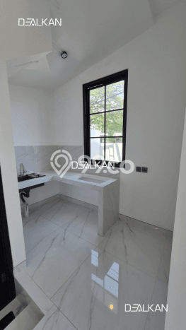 Ready to Use! Premium House LT 102m2 Desain Modern di Semolowaru Ready to Use! Premium House LT 102m2 Desain Modern di Semolowaru