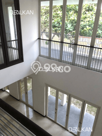 Rumah Luxury Modern Siap Huni di Citraland Surabaya Rumah Luxury Modern Siap Huni di Citraland Surabaya
