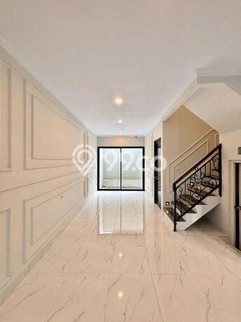 Dijual Rumah Eksklusif 3 KT di Lenteng Agung, Jakarta Selatan Dijual Rumah Eksklusif 3 KT di Lenteng Agung, Jakarta Selatan