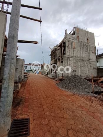 Tanah Dijual Lokasi Strategis di Jakarta Selatan dengan Luas 71m2 Tanah Dijual Lokasi Strategis di Jakarta Selatan dengan Luas 71m2