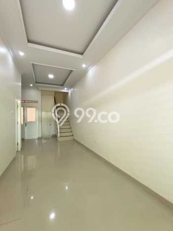 Rumah Strategis Minimalis Lb 110m2 di Jagakarsa, Jakarta Selatan Rumah Strategis Minimalis Lb 110m2 di Jagakarsa, Jakarta Selatan