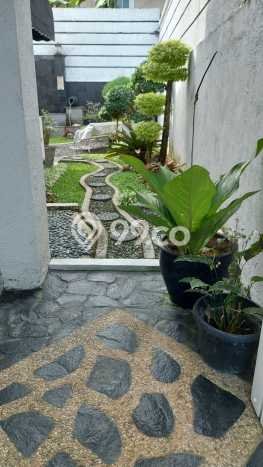 Ready to Use! Luxury House LT 287m2 Desain Modern di Sentul City Ready to Use! Luxury House LT 287m2 Desain Modern di Sentul City