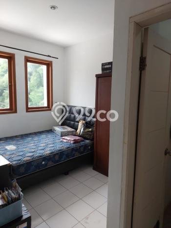 For Sale Hunian Rumah Terawat 5 Kamar di Cibubur, Jakarta Timur For Sale Hunian Rumah Terawat 5 Kamar di Cibubur, Jakarta Timur