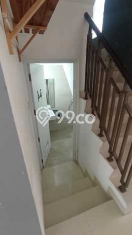 Rumah Modern 2 KT di Cibubur Jakarta Timur Semi Furnished Rumah Modern 2 KT di Cibubur Jakarta Timur Semi Furnished