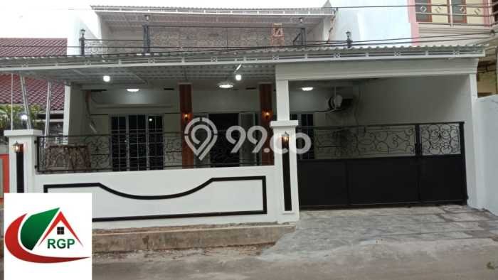 For Sale! Luxury House LT 210m2 Desain Modern di Harjamukti For Sale! Luxury House LT 210m2 Desain Modern di Harjamukti