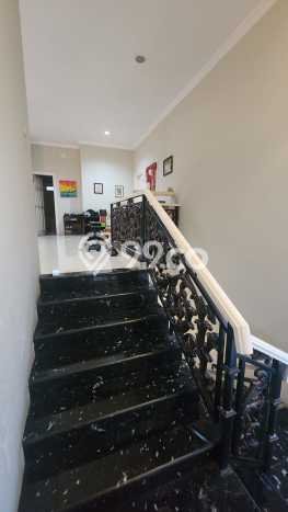 Ready to Use! Premium House LT 526m2 Desain Elegan di Cibubur Ready to Use! Premium House LT 526m2 Desain Elegan di Cibubur