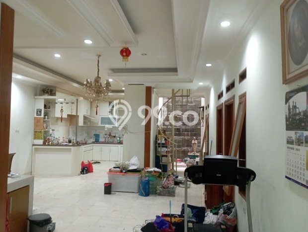 Hunian Elit LB 400m2 Siap Pakai Desain Elegan di Cibubur, Jakarta Timur Hunian Elit LB 400m2 Siap Pakai Desain Elegan di Cibubur, Jakarta Timur