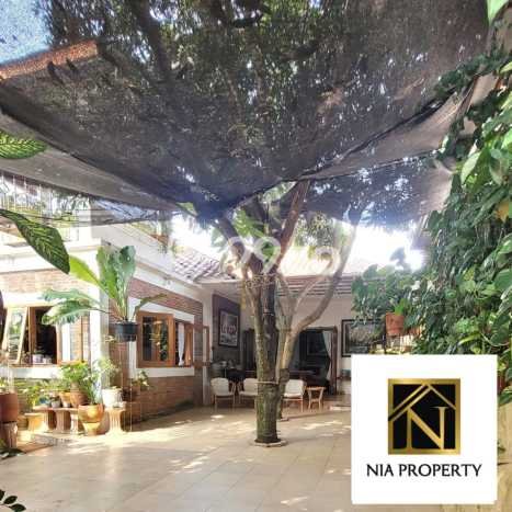 Rumah Elit Modern Tanpa Renovasi di Cibubur Jakarta Timur Rumah Elit Modern Tanpa Renovasi di Cibubur Jakarta Timur