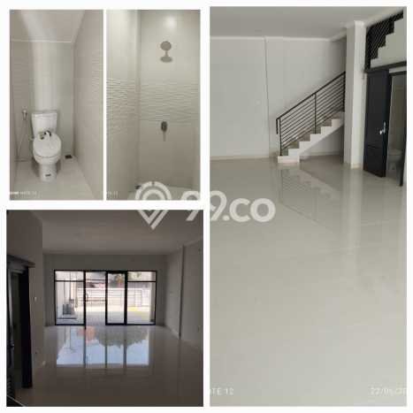 Untuk Dijual! Ruko di Cibubur Jakarta Timur LT 118m2 / LB 148m2 Kawasan Bisnis Untuk Dijual! Ruko di Cibubur Jakarta Timur LT 118m2 / LB 148m2 Kawasan Bisnis