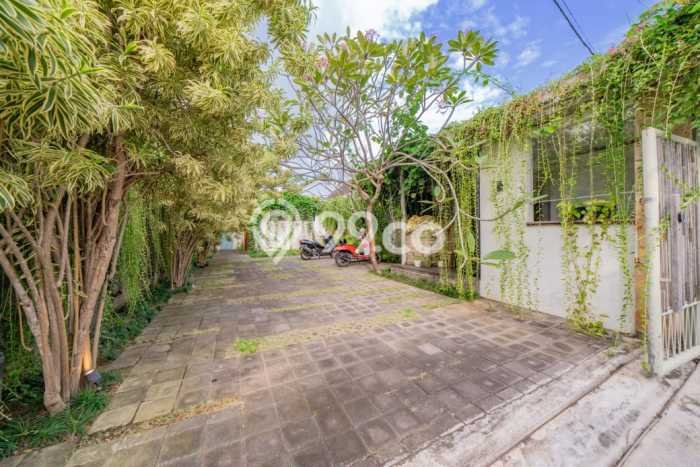 HARGA TERBAIK! Vila Kawasan , Dimensi 680m2m², Lokasi Eksklusif dengan keamanan terjaga HARGA TERBAIK! Vila Kawasan , Dimensi 680m2m², Lokasi Eksklusif dengan keamanan terjaga