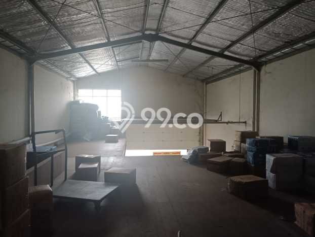 Gudang Dijual di Bandung LT 205m2 & LB 129m2 Lokasi Terbaik! Gudang Dijual di Bandung LT 205m2 & LB 129m2 Lokasi Terbaik!