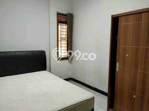 Rumah sewa siap huni 4 KT di Buah Batu, Bandung Rumah sewa siap huni 4 KT di Buah Batu, Bandung