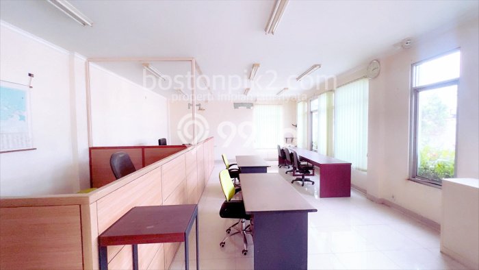Unit Gudang Dijual di Tapos Depok Luas Tanah 1982m2, Luas Bangunan 600m2 Unit Gudang Dijual di Tapos Depok Luas Tanah 1982m2, Luas Bangunan 600m2