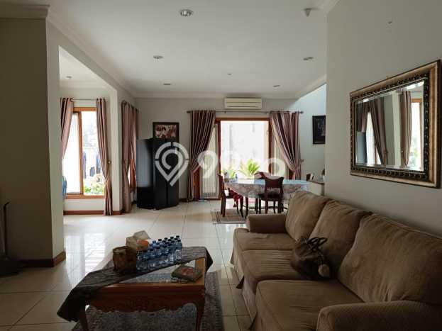 Rumah Mewah LB 585m2 Siap Huni Desain Elegan di Pajajaran, Bogor Rumah Mewah LB 585m2 Siap Huni Desain Elegan di Pajajaran, Bogor